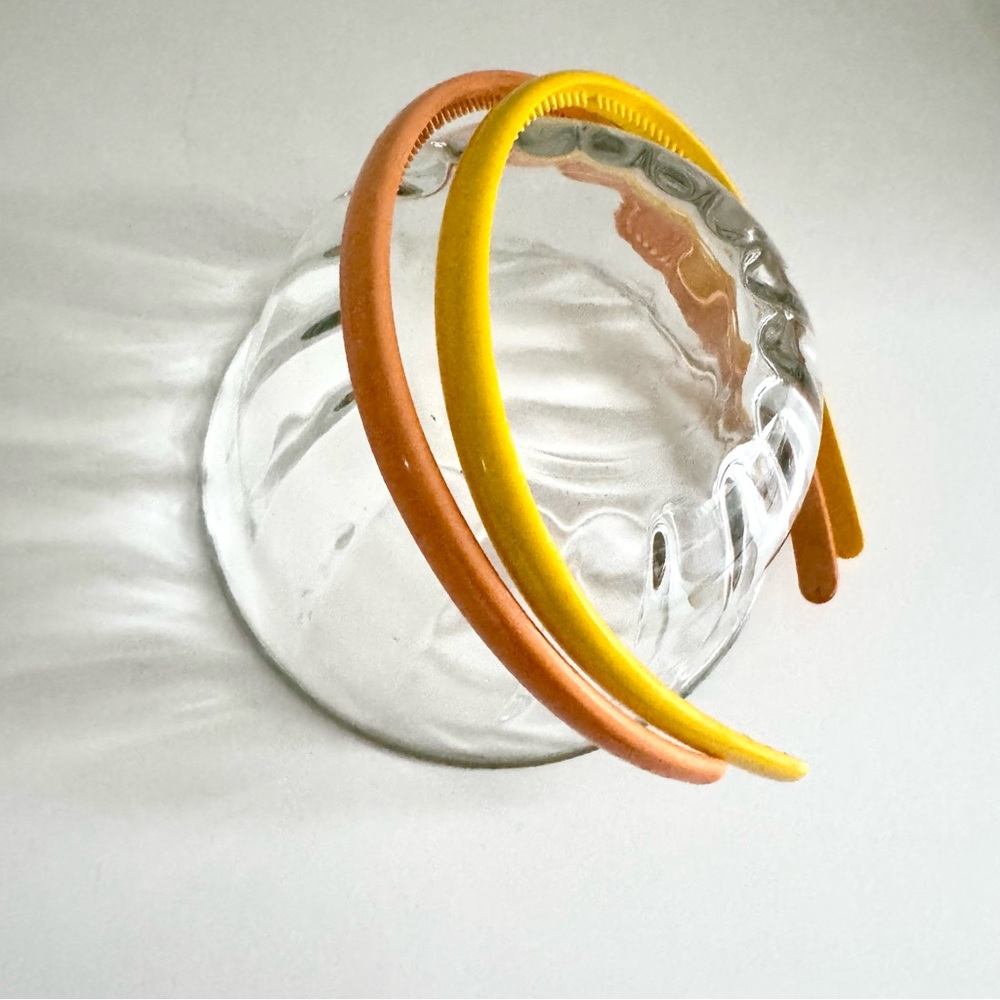 🎀 5/$25 Vintage 90s orange and yellow plastic headband set